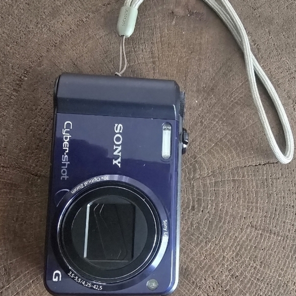 SONY Cyber Shot DSC-H70 16.1 MP Comes With Memory Card And Charger - Picture 4 of 4
